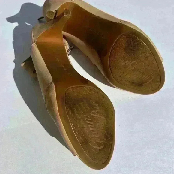 Gianni Bini Heels - Picture 7 of 10